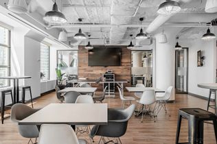 Event Lounge at QQT - 207 Queens Quay W, Suite 401
