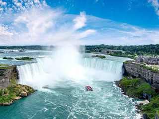 Niagara Falls Guided Day Tour From Toronto With Boat and Tower