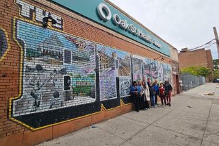 NYC Trolley Tour Explore Harlem The Bronx Queens and Brooklyn