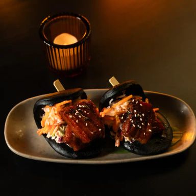 Hizola's Kitchen & Bar