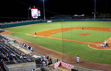 Biloxi Shuckers at Montgomery Biscuits