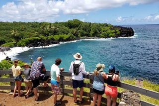 Maui Tour : Road to Hana Day Trip from Lahaina with Pick-up