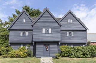 Private Cultural Walk Through Historic Salem’s Legends