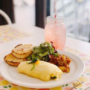 Tiarre's Brunch N Cakes