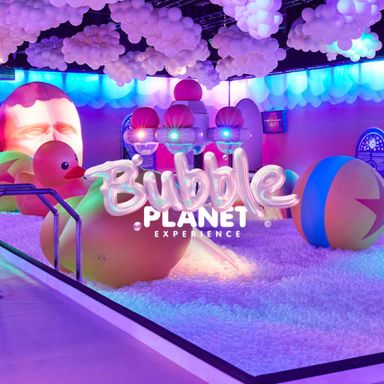 Bubble Planet: An Immersive Experience at American Dream