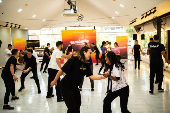 Friday Salsa Class and Social at Laureles