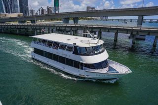 Miami and Everglades Adventure: Airboat & Bay Cruise Combo