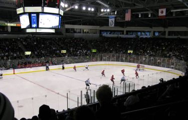 Everett Silvertips at Seattle Thunderbirds