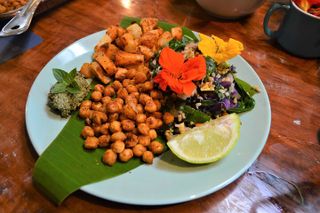 Big Island: Farm to Table Cooking Class at Kulaniapia Falls
