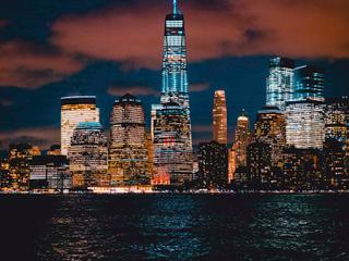 Dinner & Dancing Under The Stars on The Hudson River!