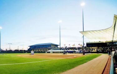 Arizona Wildcats at LSU Tigers Softball