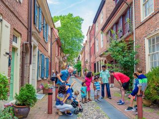 Philadelphia Old City Historic Walking Tour with 10+ Top Sites