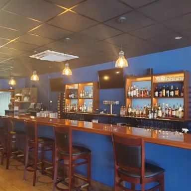 River Pub & Grill
