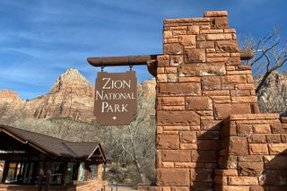 Shuttle between Las Vegas, Bryce Canyon, Zion National Park and St George