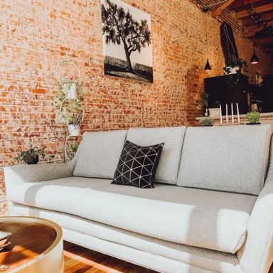 Vin Rouge Wine Bar & Tasting Room