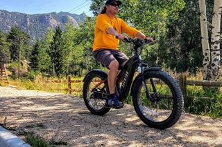 E-bike ride around the beautiful Estes Lake bike path