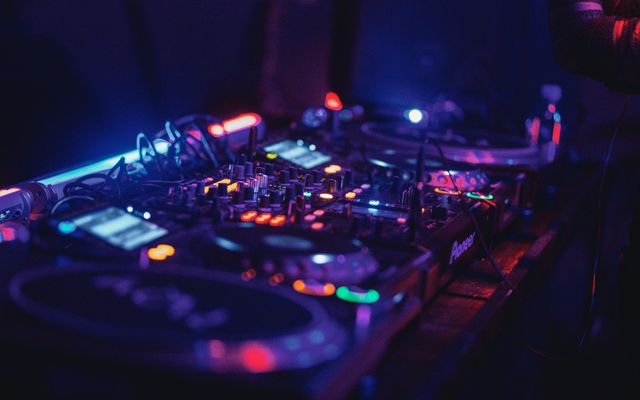 808 Life: DJ Assault + DJ Godfather