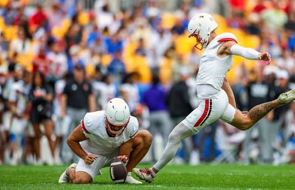 Villanova Wildcats at Louisville Cardinals Football