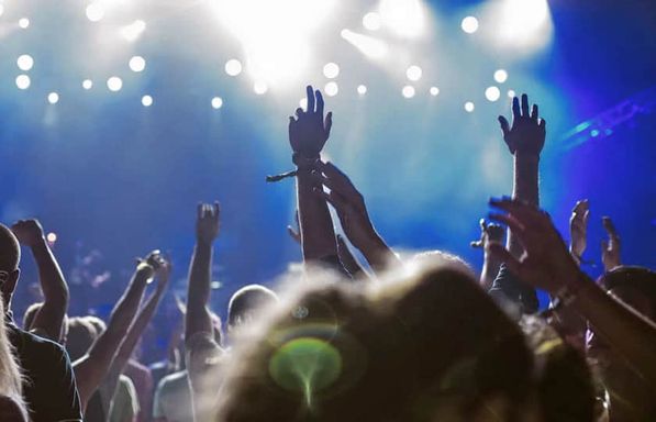 Red Lace Burlesque and Variety Show