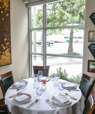 Nan Thai Fine Dining - Midtown