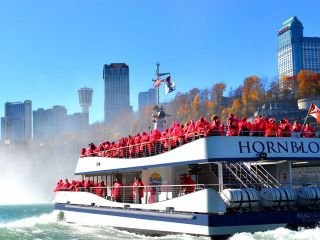 Niagara Falls Day Tour From Toronto with Skip-the-Line Boat Ride