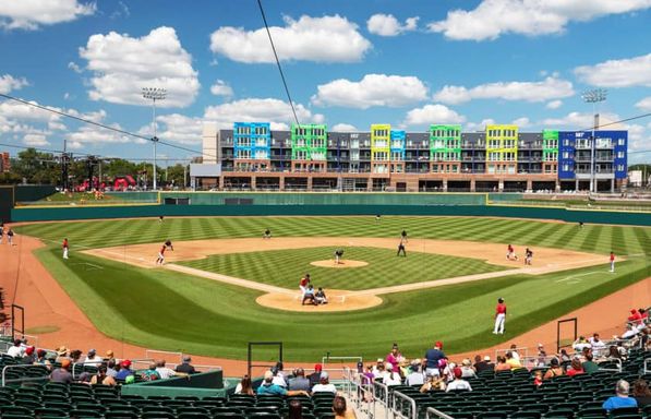 Lake County Captains at Lansing Lugnuts