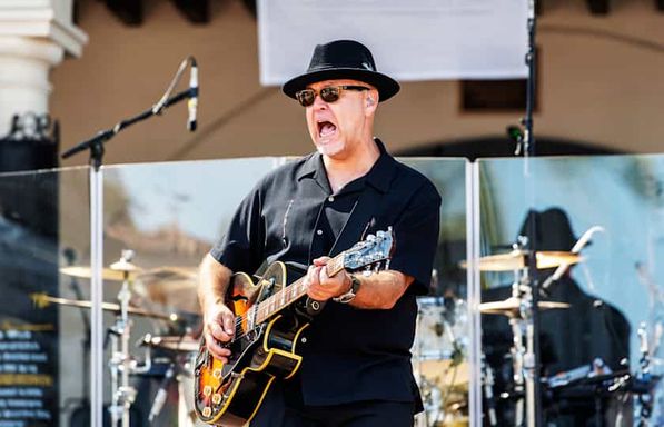 Big Bad Voodoo Daddy's - Wild and Swinging Holiday Party