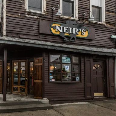 Neir's Tavern