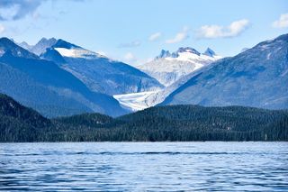 Juneau Lighthouse Tours - Whale watching & Lighthouse Combo