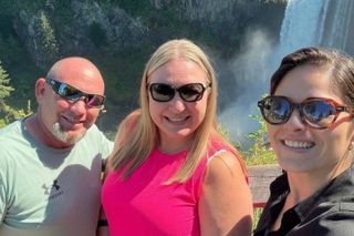 From Seattle to Snoqualmie Falls and Wineries Private Tour