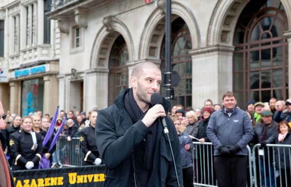 Darcy Oake
