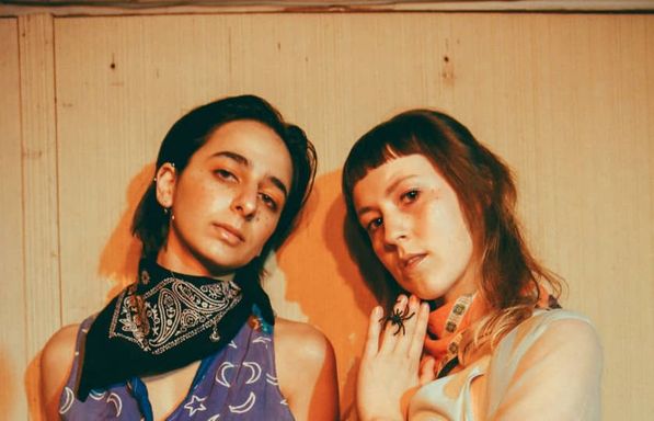Sour Widows, Living Hour