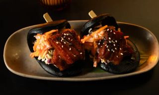 Hizola's Kitchen & Bar