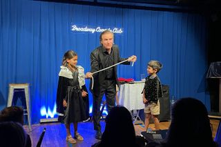 NYC: Magic Show for All Ages - Broadway Magic Hour (Times Square)