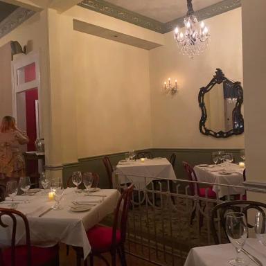 Bistro Daisy