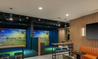 Topgolf Swing Suite - Hilton Indianapolis