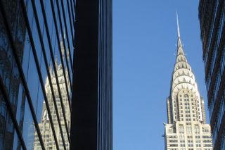 Private New York Tour: Iconic Manhattan & Neighborhood Contrasts