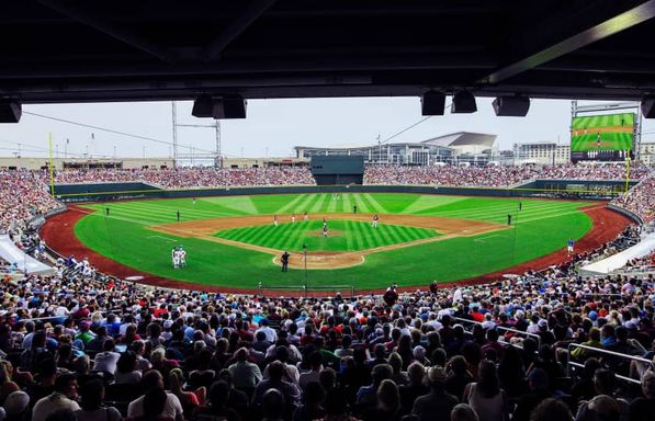 Florida Gators at Mississippi State Bulldogs Baseball