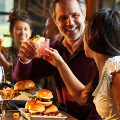 BJ's Restaurant & Brewhouse - Cottonwood Mall