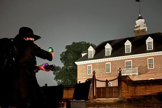 Dead Of Night Ghost Tour in Williamsburg / PARANORMAL EQUIPMENT