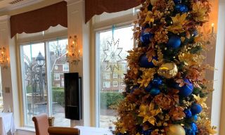 Tiara Restaurant - Queen's Landing Hotel