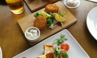 Essenza Bar & Restaurant