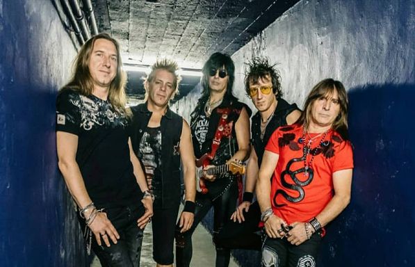 RATA BLANCA , EL HARAGAN Y CIA EN MANHATTAN
