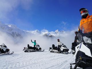 2 Hour Wilderness Adventure Snowmobile Tour in Whistler