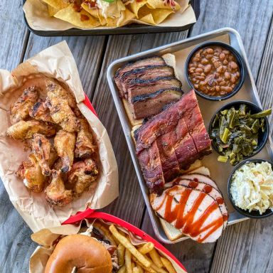 Count Porkula Local Bar and BBQ - Little Rock
