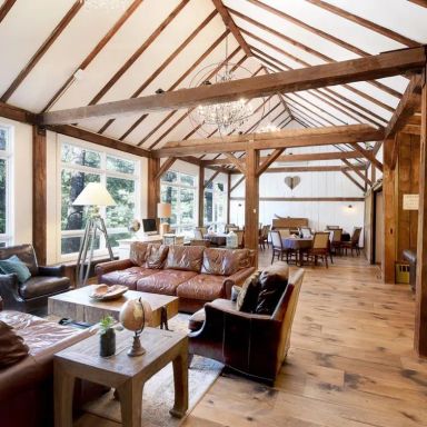 Sawmill Bar & Table