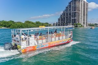 Water Taxi between Bayside Marketplace & South Beach