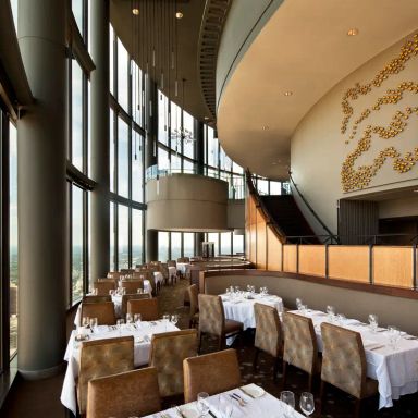 The Sun Dial Restaurant, Bar & View