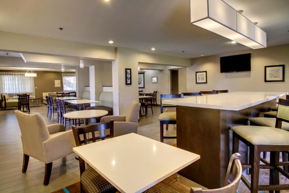 La Quinta Inn & Suites by Wyndham Carlsbad