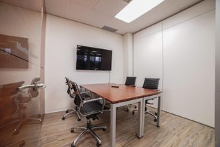 Meeting/Private Office (MR 4) at Touchdown Coworking